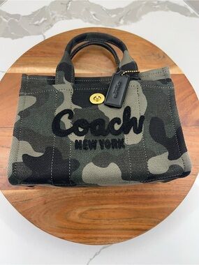 ⭐️NWT⭐️  Coach Camo Print Canvas Small Cargo Tote 20